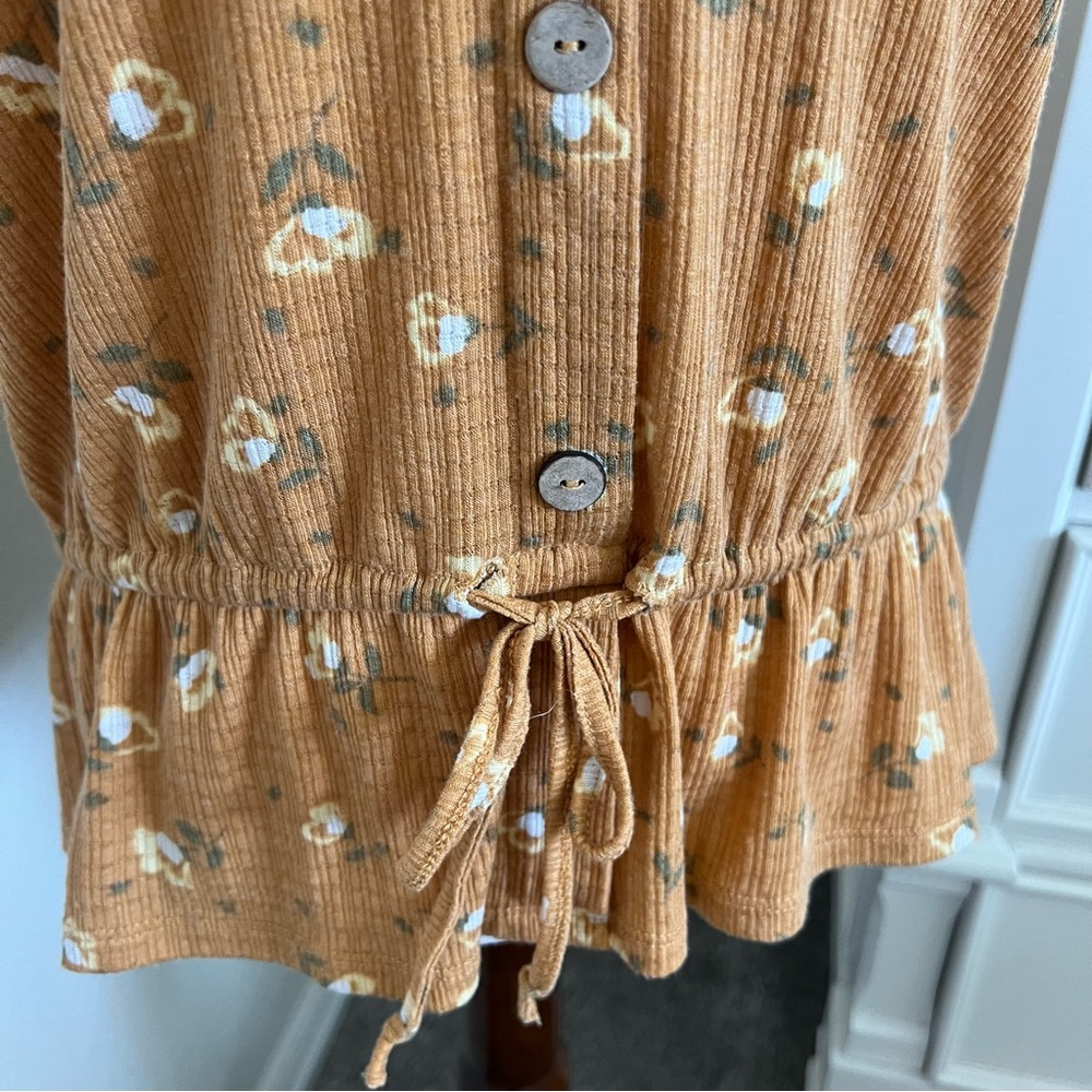 Ribbed Floral Tank - Picture 3 of 8